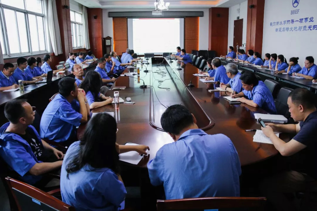 �۽��Q��Ȳ����� ����|����������